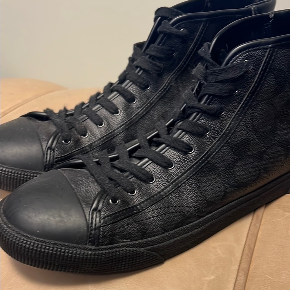 Black High-Top Men's Sneakers